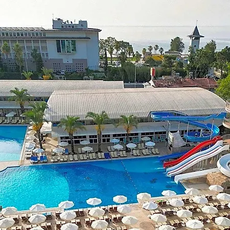 فندق Transatlantik & 3*